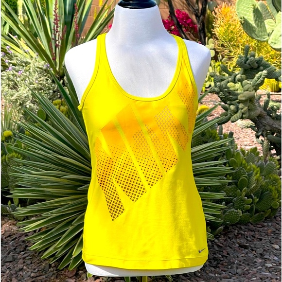 Nike Tops - NIKE ATHLETIC TOP